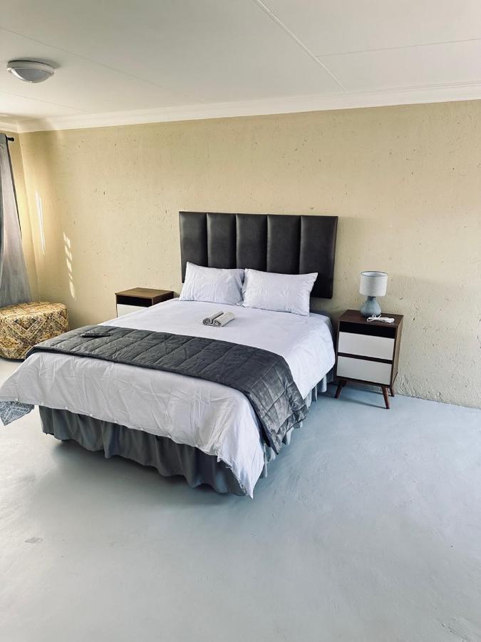One Home Pretoria-Noord Extérieur photo