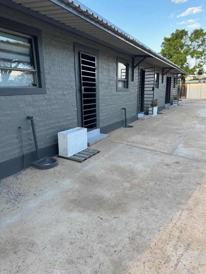 One Home Pretoria-Noord Extérieur photo