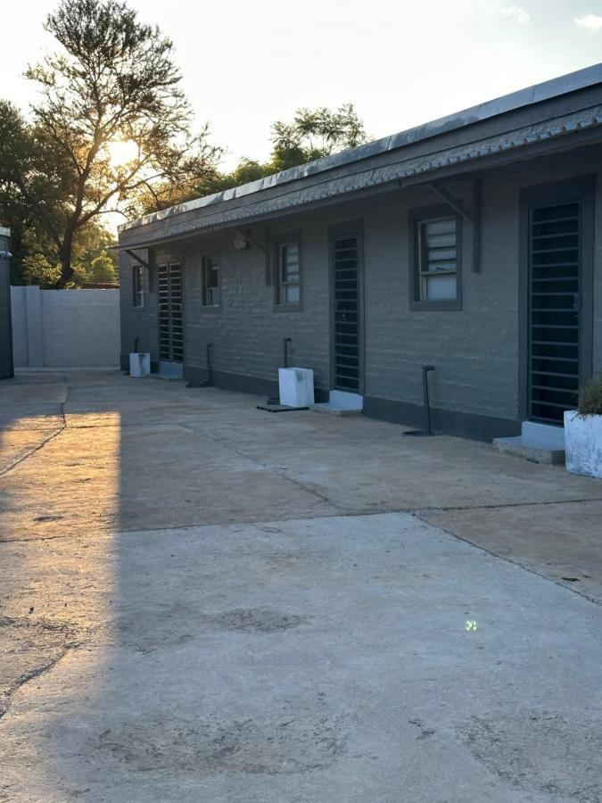 One Home Pretoria-Noord Extérieur photo