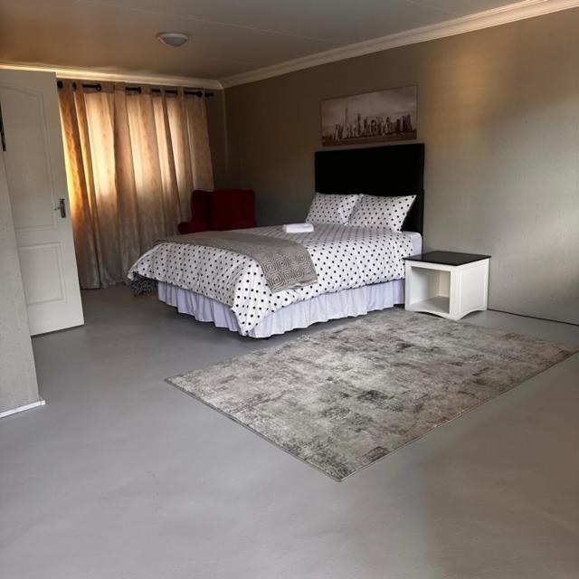 One Home Pretoria-Noord Extérieur photo
